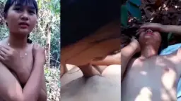 Pasangan Remaja Mesra Bercinta Liar Di Kebun, Video Panasnya Viral!
