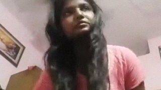 Video Gadis Hyderabad Telanjang Perlahan-lahan Dari Salwar Kameez