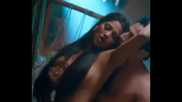Gadis India Menggoda Dan Memuaskan Pacarnya Dengan Penuh Gairah