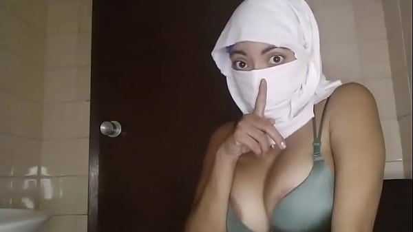 Istri Arab Muslim Mesum Masturbasi Dan Muncrat Diam-diam Saat Suami Pergi