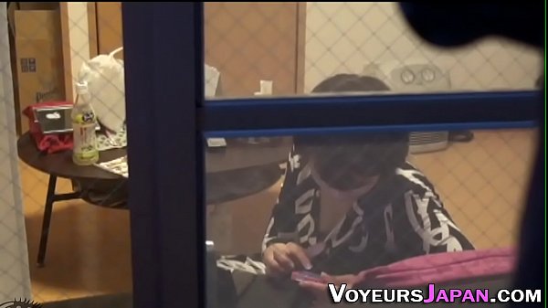 Jari-jari Liar Gadis Jepang Yang Menggoda