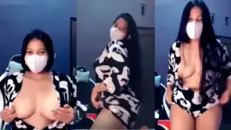 Remaja Seksi Tarian Telanjang Indo Panas Membara