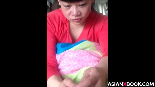 Gadis Asia Mahir Memuaskan Dengan Sentuhan Tangan Yang Menggairahkan