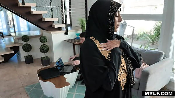 Kylie Kingston Selalu Takut Mengakui Hasrat Paling Liar Dalam Dirinya, Apalagi Dengan Iman Yang Begitu Kuat Membelenggu Jiwa Dan Raganya.