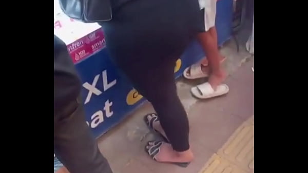 Bokep Lokal: Ajak Ibu-ibu Tetangga Ngentot Sambil Belanja Di Warung
