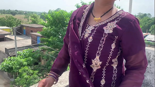 Bhojpuri Desi Bhabhi Kasoor Se Meri Chut Aur Badan Ka Maza Diya, Hindi Audio Mein Full Satisfaction.