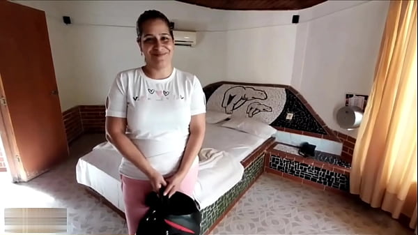 Menggila Dengan Ibu Mertua Di Sudut Kota Karena Pacar Mencampakkanku Di Kencan – Bagian 1