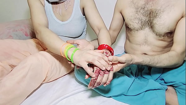 Bhabhi Punjabi Muslim Di Gand Mar Raha Hai, Devar Jor Se Chod Raha Hai Kutiya Jaisi Style Mein, Hindi Audio Mein