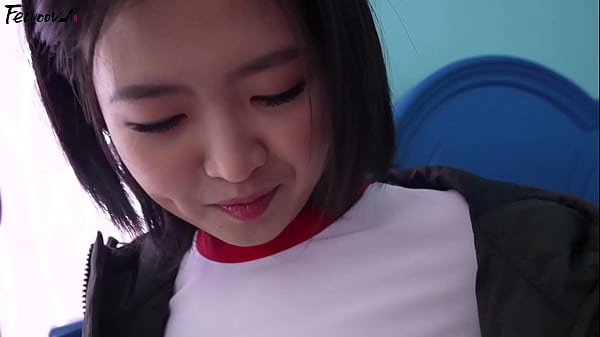 Korea – Permainan Peran Pacar Montok Dengan Stoking Hitam Menggoda