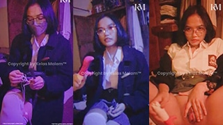 Kelas Malam Cosplay Sma, Murid-murid Bawa Dildo Sambil Crot Di Kolong Meja.