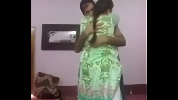 Pasutri Desi Lagi Panas Di Ranjang, Siap Main Basah-basahan.