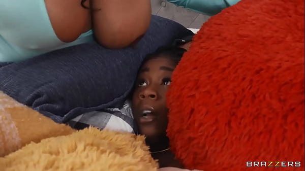 Ngentot Bantal, Cewek Nakal Pengen Ngewe Bertiga – Full Video Brazzers, Download Di Https://zzfull.com/haz