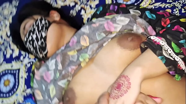 Ibu Tiriku Ngajarin Aku Soal Seks, Omongan Kotor Hindi, Erangan Liar, Ngewe Nafsu.