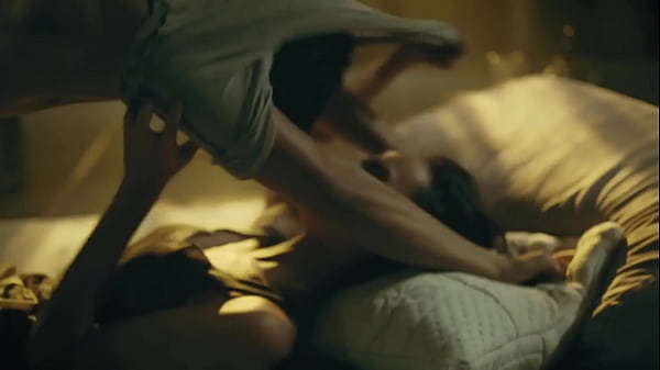 Film Indonesia Bikin Makin Pengen Nge-gym Biar Bisa Nahan Napas Pas Liat Adegan Panasnya.