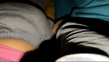 Ngentot Istri Tetangga Sambil Suaminya Nonton, Kontol Kaku Dimasukin Ke Memek Basah Istri Orang, Sange Berat Dijamin Crot Puas.