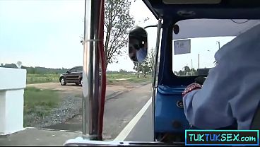 Ibu-ibu Thailand Di Jalan Langsung Dicegat, Dibawa Kabur Buat Main Di Mobil.