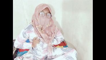 Tante Seksi Indonesia Lagi Viral Colmek Pake Botol