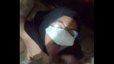 Cewek Indonesia Ngewe Di Kamar Mandi Sambil Nenggak Air Kencing, Bikin Basah Semua
