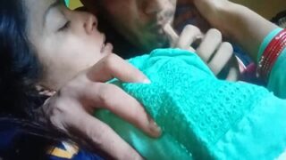 Istri Selingkuh Cium Kekasih Dan Biarin Dia Nyusu-nyusu.