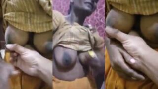 Majikan Remas-remas Buah Dada Pembantunya Di Video Mesum Desi.