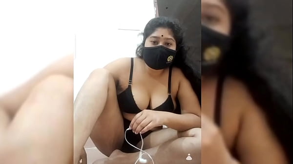 Desi Cewek Lagi Goyang Panas Live.