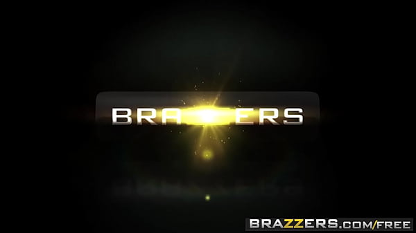 Brazzers – Pantat Gede Doi Ngehe, Kiki Minaj – Pengen Dicambuk Sampai Merah