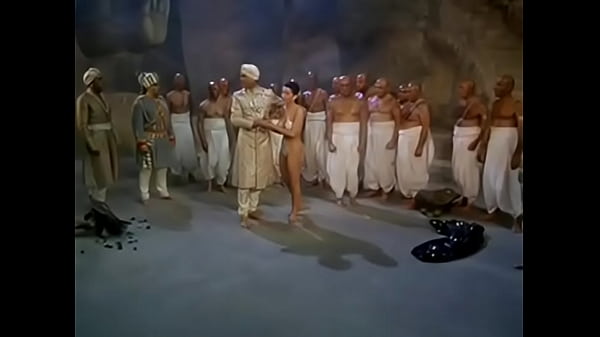 Makam India Yang Bikin Nafsu Panas, Siap Digoyang Malam Ini.