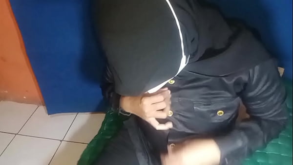 Satpam Cewek Sange Colmek Sampe Muncrat Bikin Ngiler