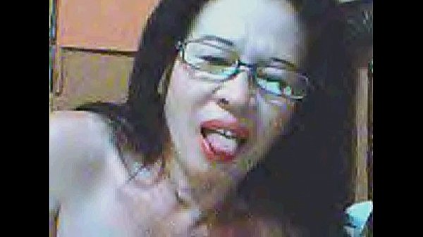 Filipina Goyang-goyang Depan Webcam, Bikin Makin Basah