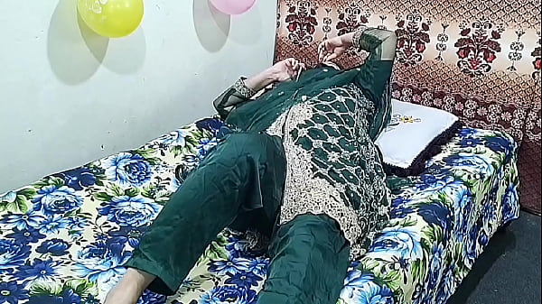 Istri Orang India Manggil Anak Muda, Langsung Digebukin Hot Sex, Suara Hindi, Desi Banget.