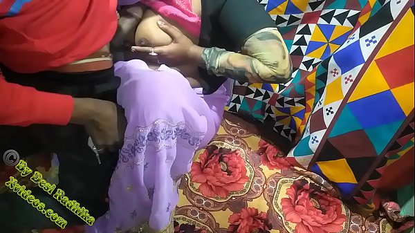 Desi Bhabhi Ke Lover Ne Kamre Mein Chod Diya, Hindi Audio Ke Saath Sexy Gand Mar Li