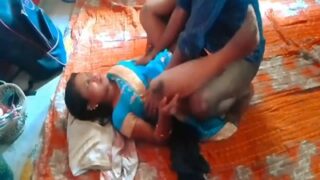 Cewek Horny Nikmatin Ngebut Sama Cowok Muda Di Sesi Aunty Sex.