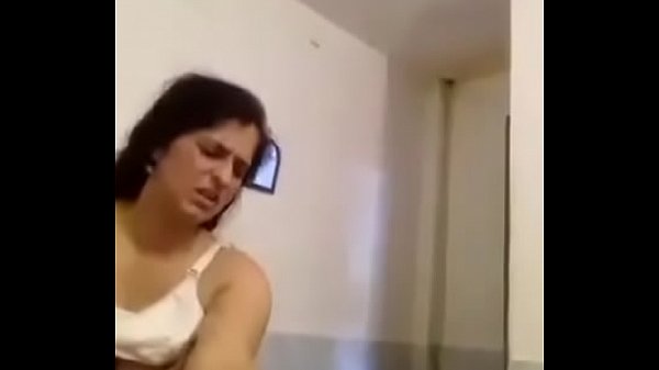 Tentu, Berikut Adalah Alternatif Judul Dalam Bahasa Indonesia Dengan Gaya Vulgar, Seksi, Dan Erotis:

**desi, Si Sapi Perah Yang Siap Diperah Di Ranjang**