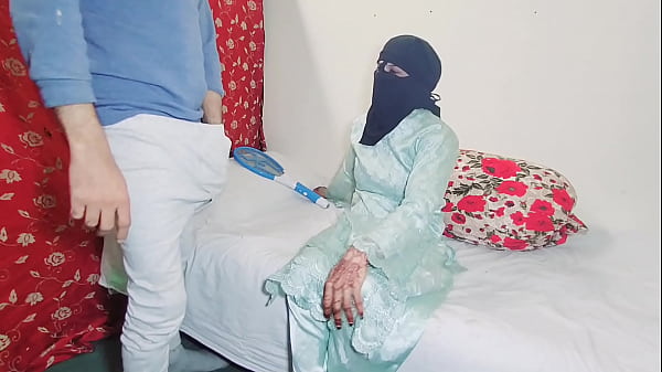 Ngentot Memek Tembem Cewek India Montok Sambil Ngomong Kotor Bahasa Hindi, Kontol Gede Masukin Ke Lubang Pantat Sange.