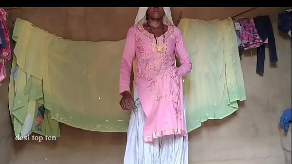 सेक्सी बीवी ने जोर से बुर चाटा फिर मोटा लंड से चोदा, देसी चूत की हॉट वीडियो