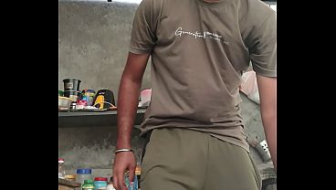 Bocah India Sendirian Mainin Kontol Kecilnya Muter-muter