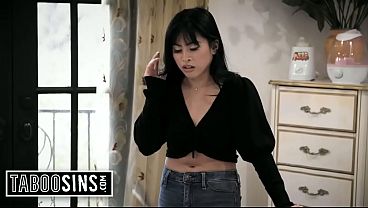 Satu Cewek Asia Murahan Lagi Butuh Dibuahi Sama Yang Bisa Bikin Dia Hamil.
