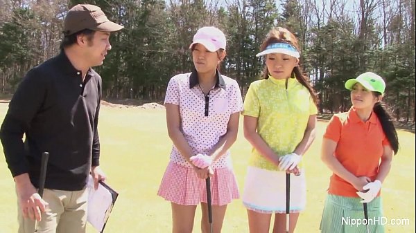 Cewek-cewek Abg Asia Main Golf Sambil Bugil, Bikin Makin Basah Lihatnya.