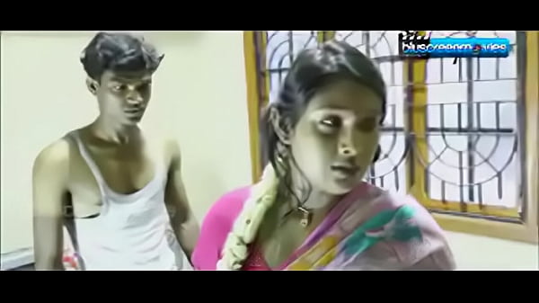 Aunty India Selatan Bikin Nafsu, Desi Panas Menggoda